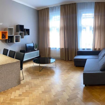 Holec Apartments Praha Bagian luar foto